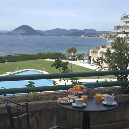 Vistamar. Primera línea. Bahía de Santoña Apartamento Exterior foto